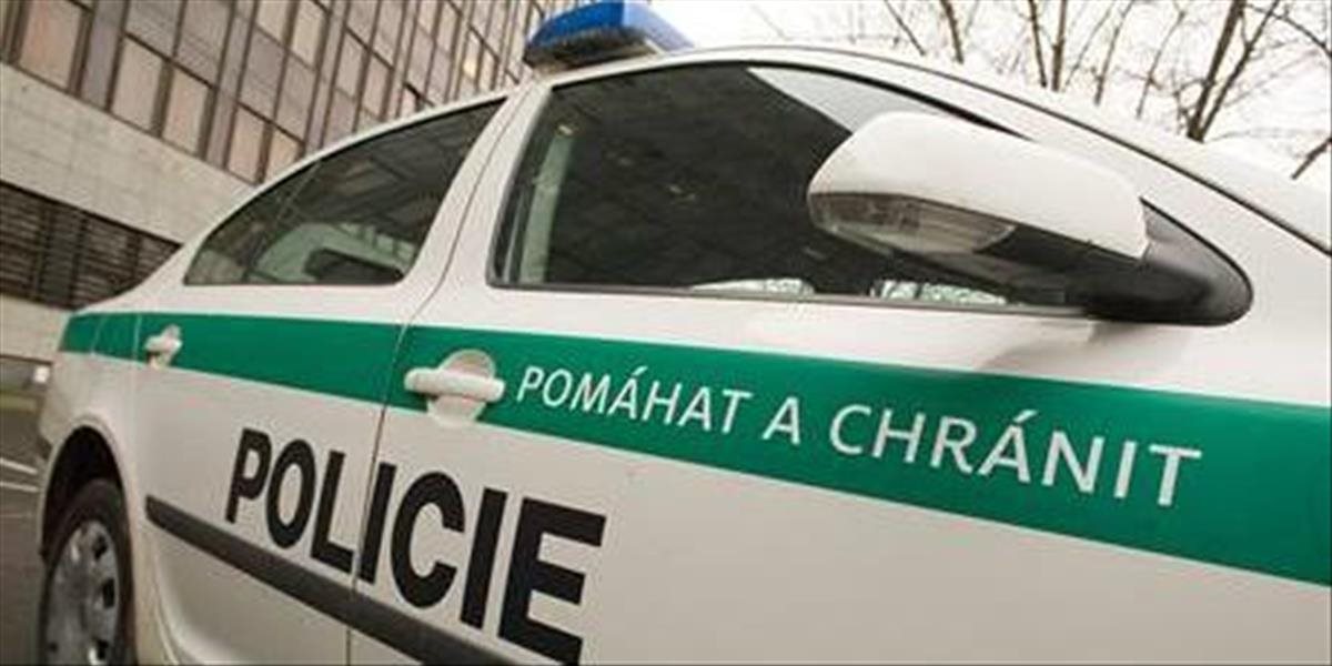 Podpaľač v Prahe zapálil už dve policajné autá