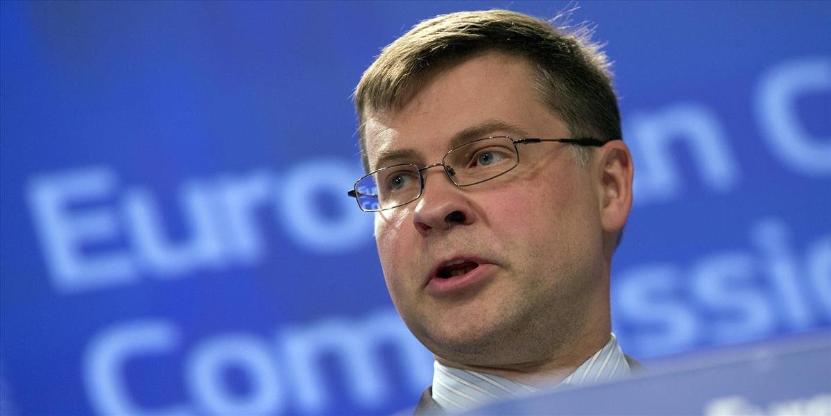 Dombrovskis: Grécke "nie" prehĺbilo priepasť medzi Aténami a zvyškom eurozóny