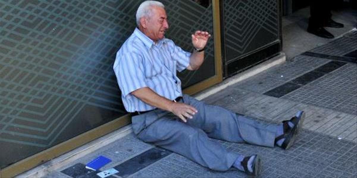 FOTO plačúceho gréckeho dôchodcu obletela svet: Austrálčan ho spoznal a zaplatí mu penziu