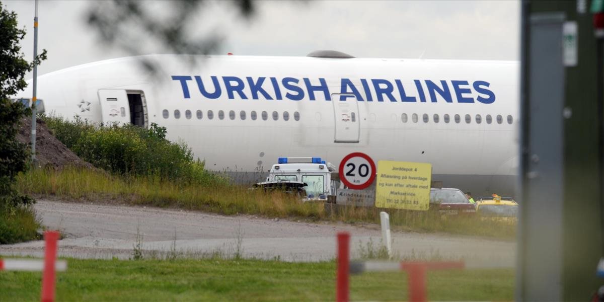 Lietadlo Turkish Airlines po vyhrážke bombou núdzovo pristálo v Naí Dillí