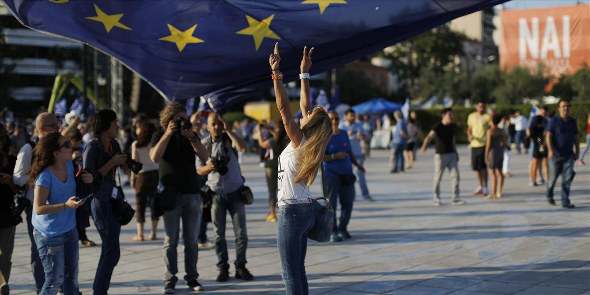 Za odchod Grécka z eurozóny je každý druhý Francúz