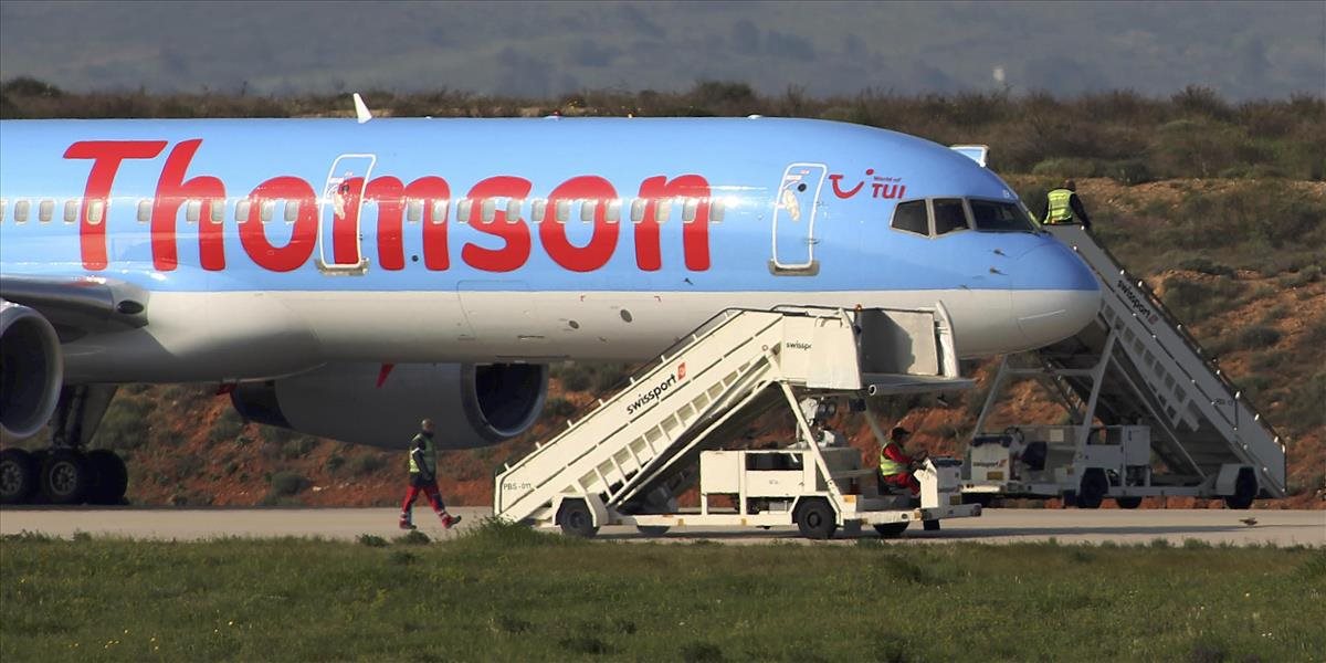 Turbulencia počas letu z Británie na Cyprus zranila štyroch ľudí