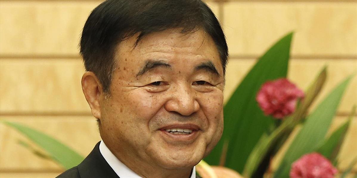 Japonský minister čelí škandálu s finančnými darmi