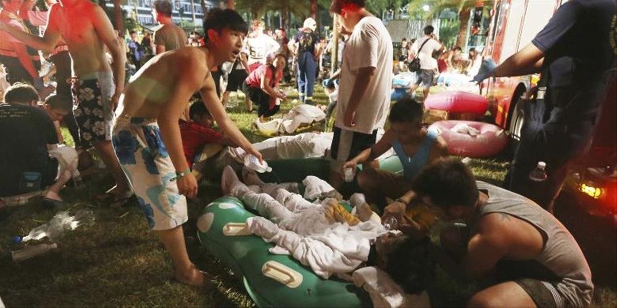 Popáleninám po výbuchu v zábavnom parku v Taiwane podľahla ďalšia obeť