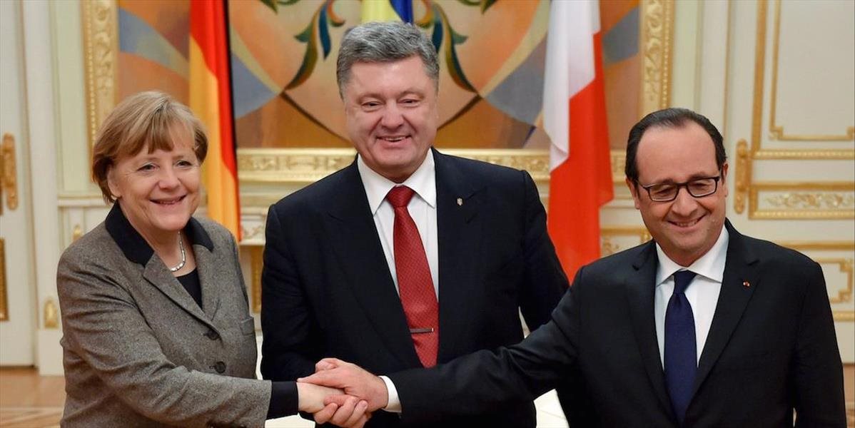 Hollande, Porošenko a Merkelová telefonovali o situácii na východe Ukrajiny