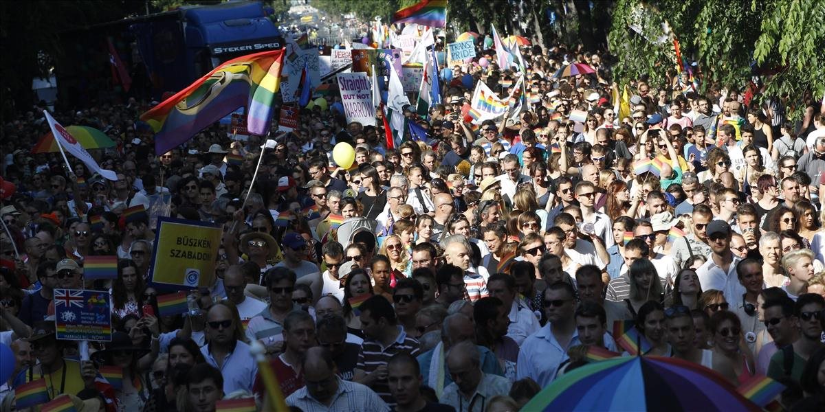 Účastníkov Budapest Pride neodradil ani intenzívny zápach