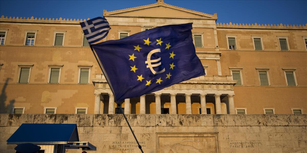 Dohodu o treťom záchrannom programe pre Grécko musí schváliť osem parlamentov