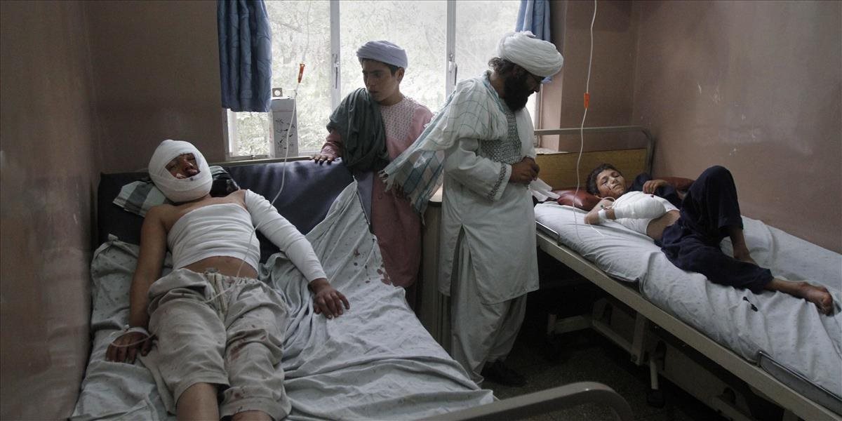 Pri dvoch bombových útokoch v Afganistane zomrelo 12 civilistov