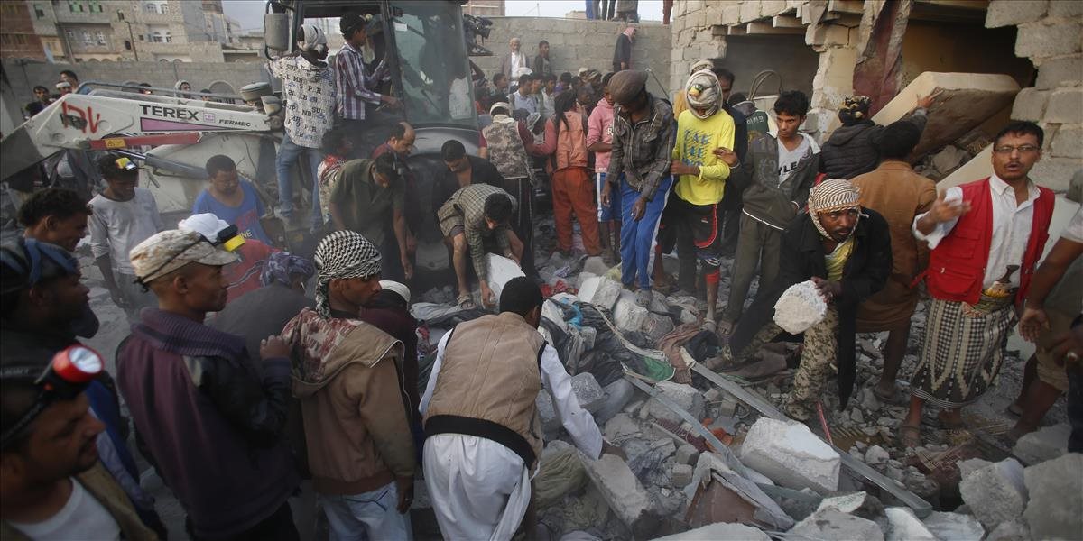 Pri nálete koalície v Jemen zomreli desiatky civilistov