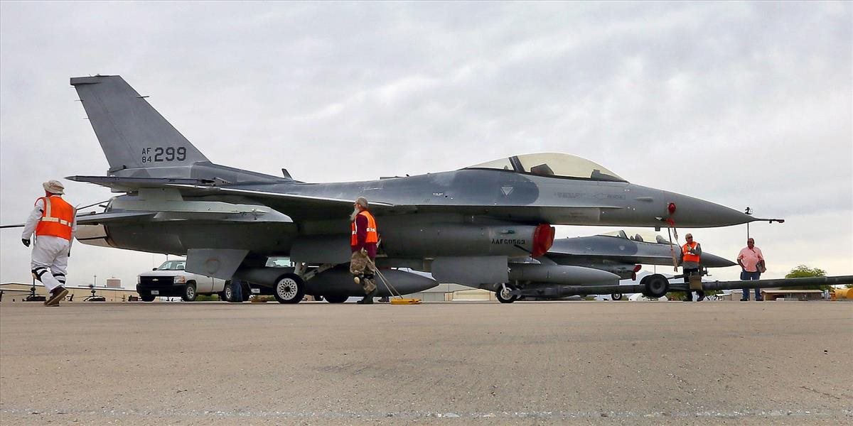 Irak dostal prvú dodávku amerických stíhačiek F-16