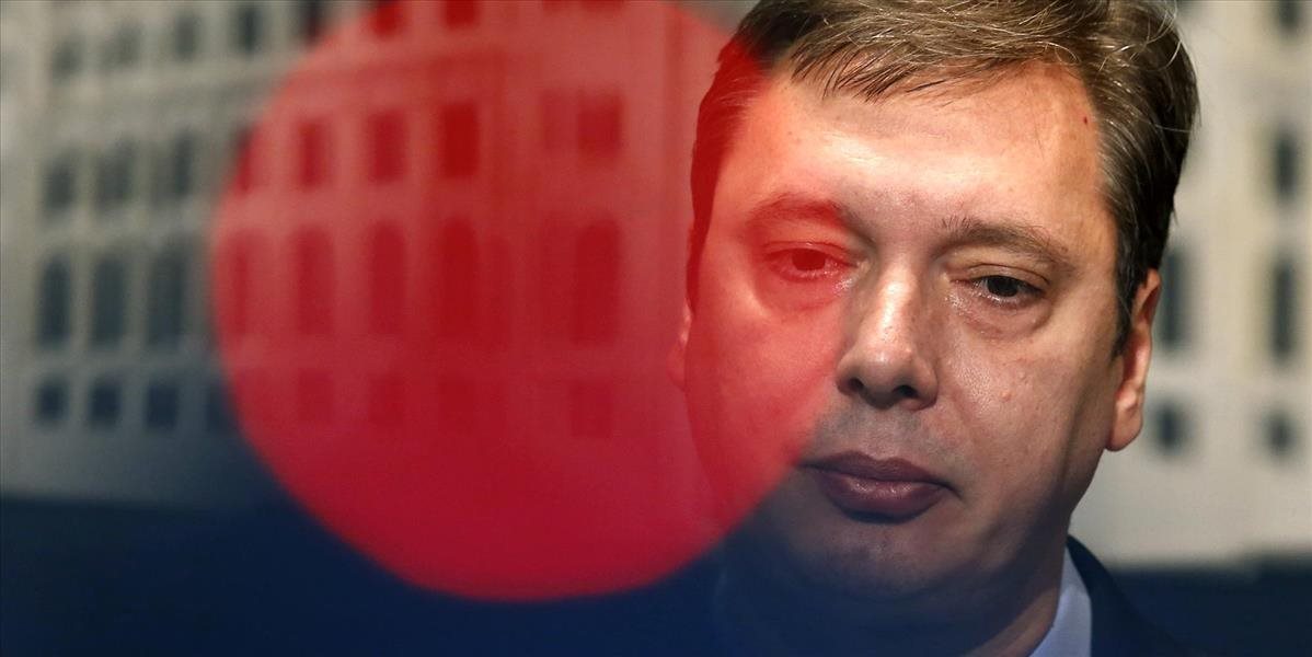 Vučič ostro kritizoval Maďarsko za výstavbu zábran na hraniciach