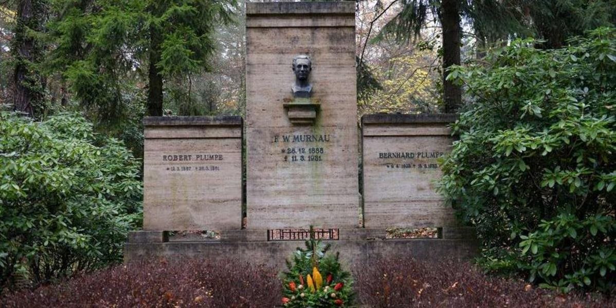 Z cintorína pri Berlíne odcudzili lebku režiséra hororu Nosferatu