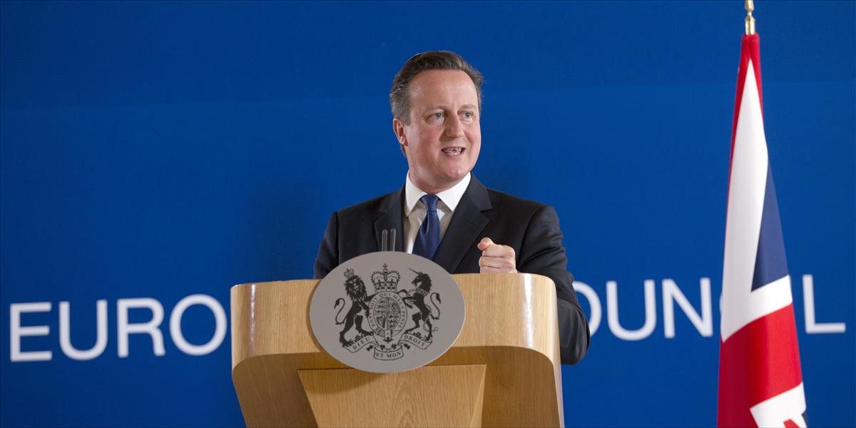 Cameron verí, že Grécku sa dá pomôcť aj bez britských daní
