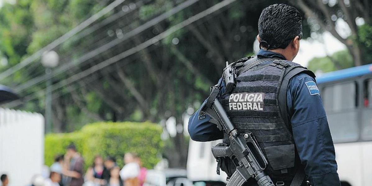 Mexická polícia zadržala dvoch technikov, ktorí budovali kartelovú komunikáciu