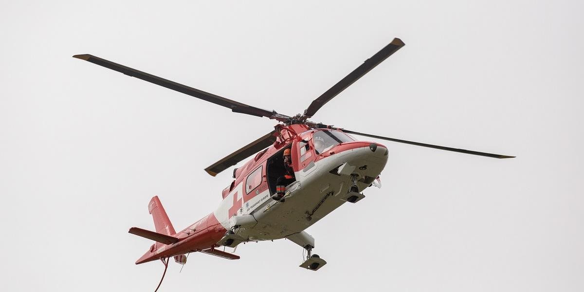 Záchranári, ktorí zahynuli pri páde vrtuľníka, šli na pomoc chlapcovi