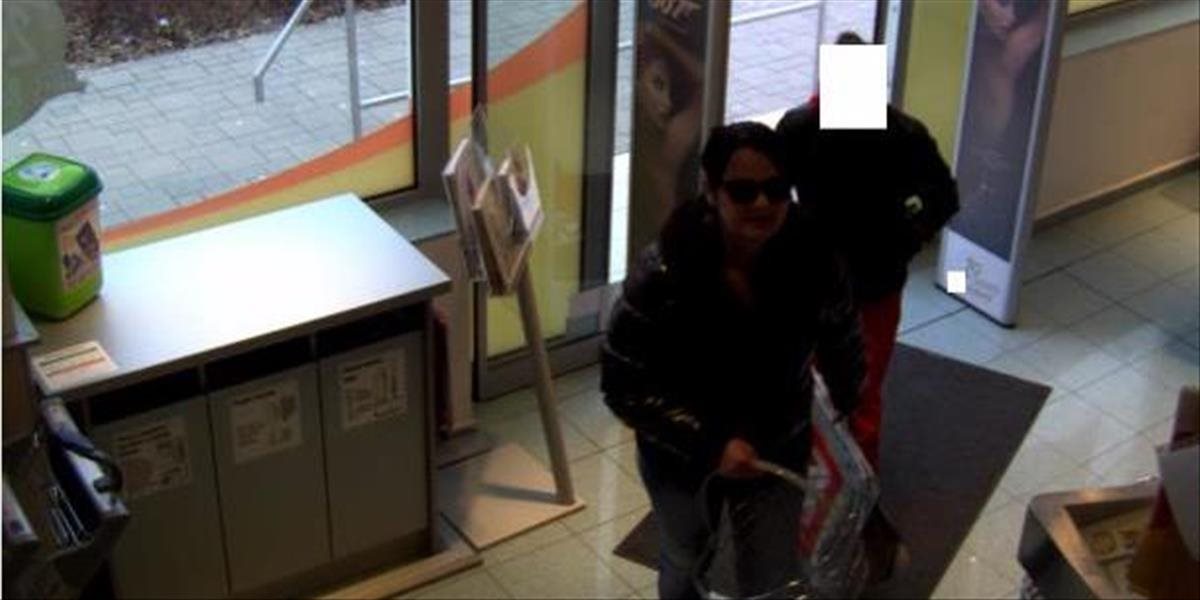FOTO Polícia hľadá ženu, ktorá z drogérie zobrala tovar za 1 014 eur