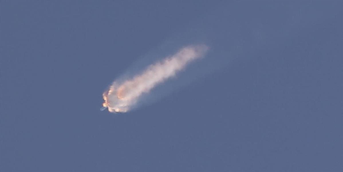 Za explóziu rakety Falcon 9 mohla pravdepodobne chybná priečka
