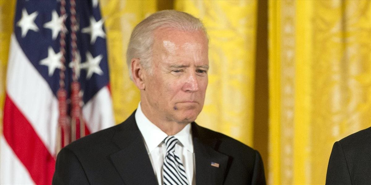 FOTO Viceprezident USA Biden sa na verejnosti objavil s modrinou na tvári