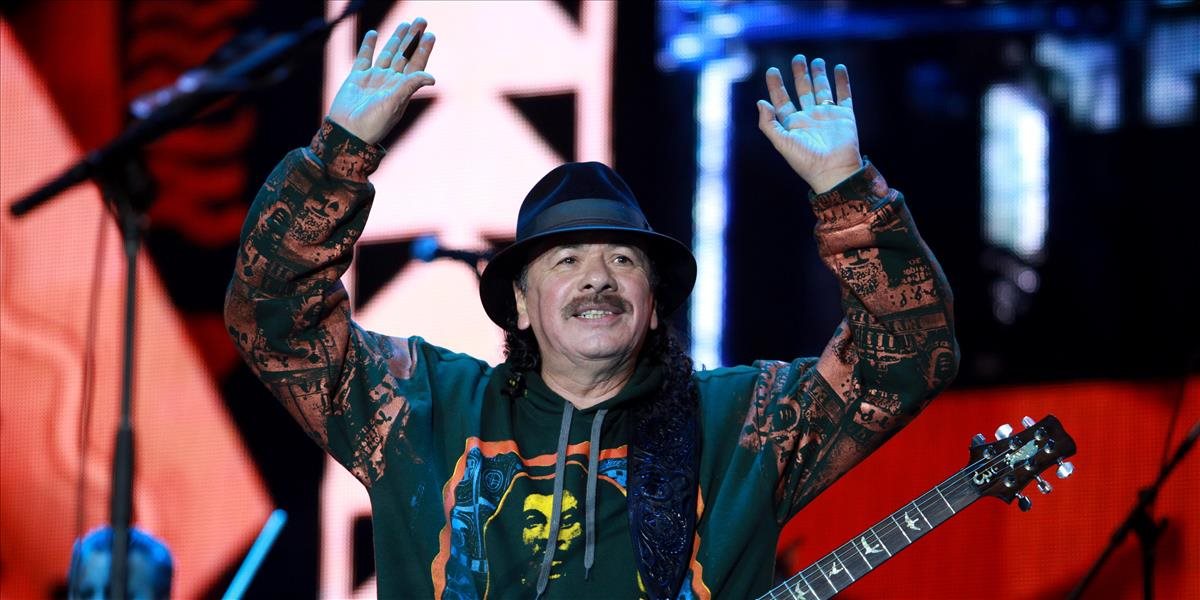 Mexický gitarista Carlos Santana získal American Book Award