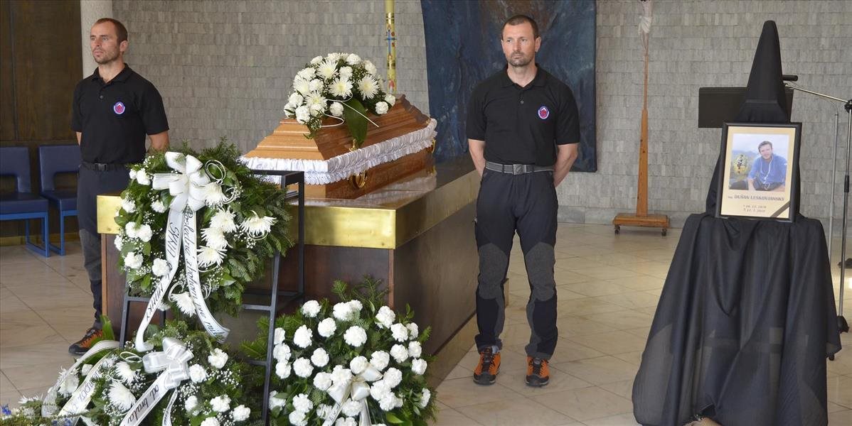 Kolegovia, kamaráti i rodina dali posledné zbohom záchranárovi Leskovjanskému