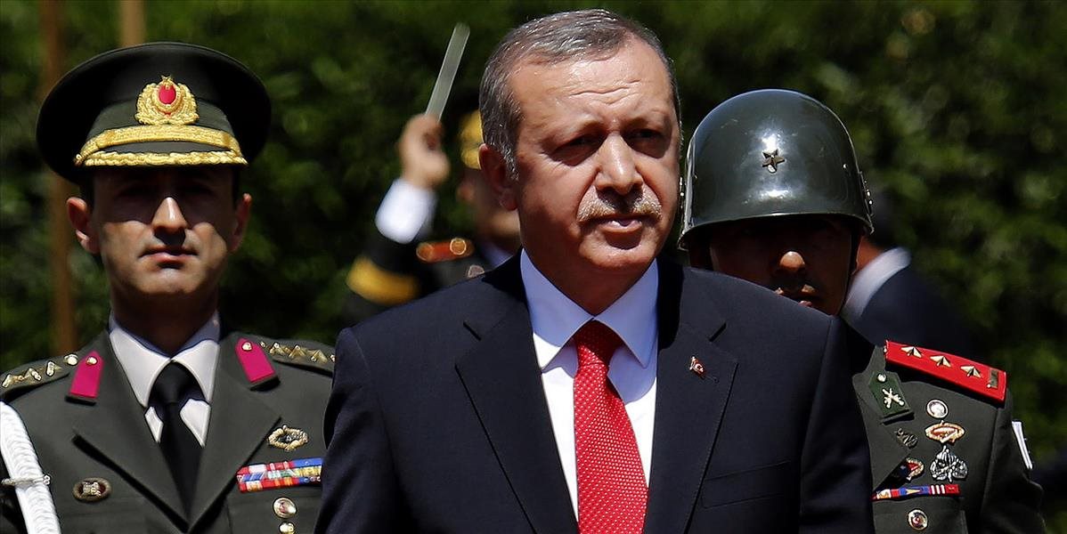 Erdogan: Operácie proti islamistom a Kurdom budú pokračovať