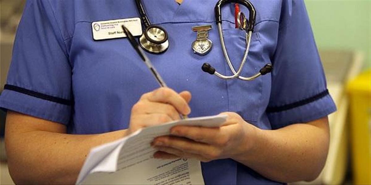 Zdravotné sestry žiadajú úpravu platov pre všetkych, inak sa chcú obrátiť na ÚS SR