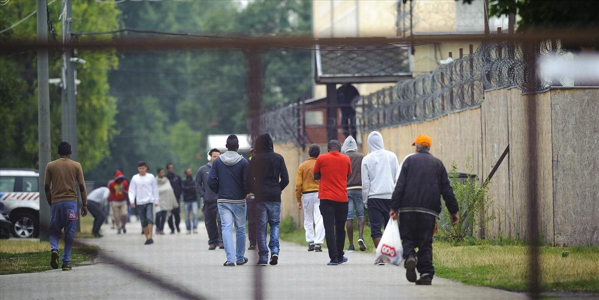Na juhu Maďarska zadržali 1310 narušiteľiov hraníc, medzi nimi 264 detí