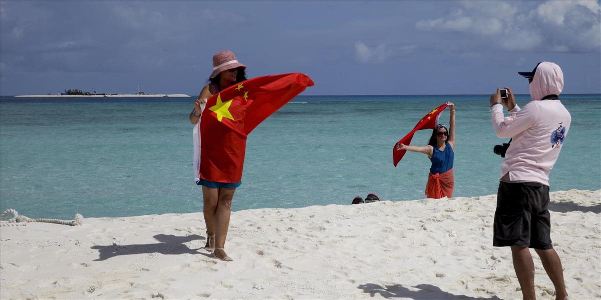 V Juhočínskom mori môže vzrásť napätie, Čína chce voziť viac svojich turistov na sporné ostrovy