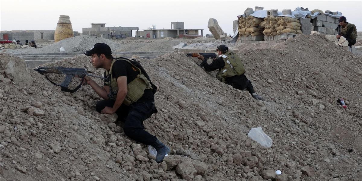 Kurdom sa po mesiaci bojov podarilo vyhnať Islamský štát zo strategického mesta pri Eufrate