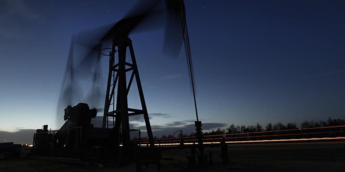 Ceny ropy opäť klesajú, americká WTI sa obchoduje pod 48 USD za barel