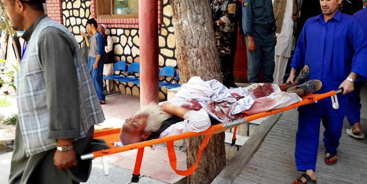 V Afganistane pri nemocnici vyčíňal bombový útočník, obeťami sú civilisti