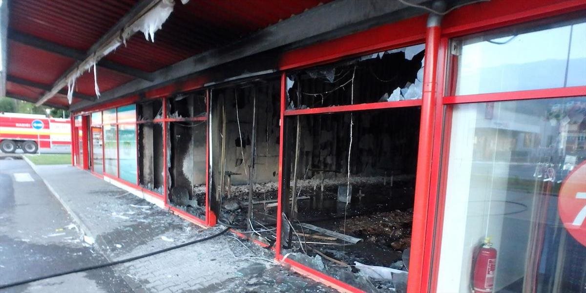 V Turzovke zhorel obchod s oblečením, škody odhadli na dva milióny
