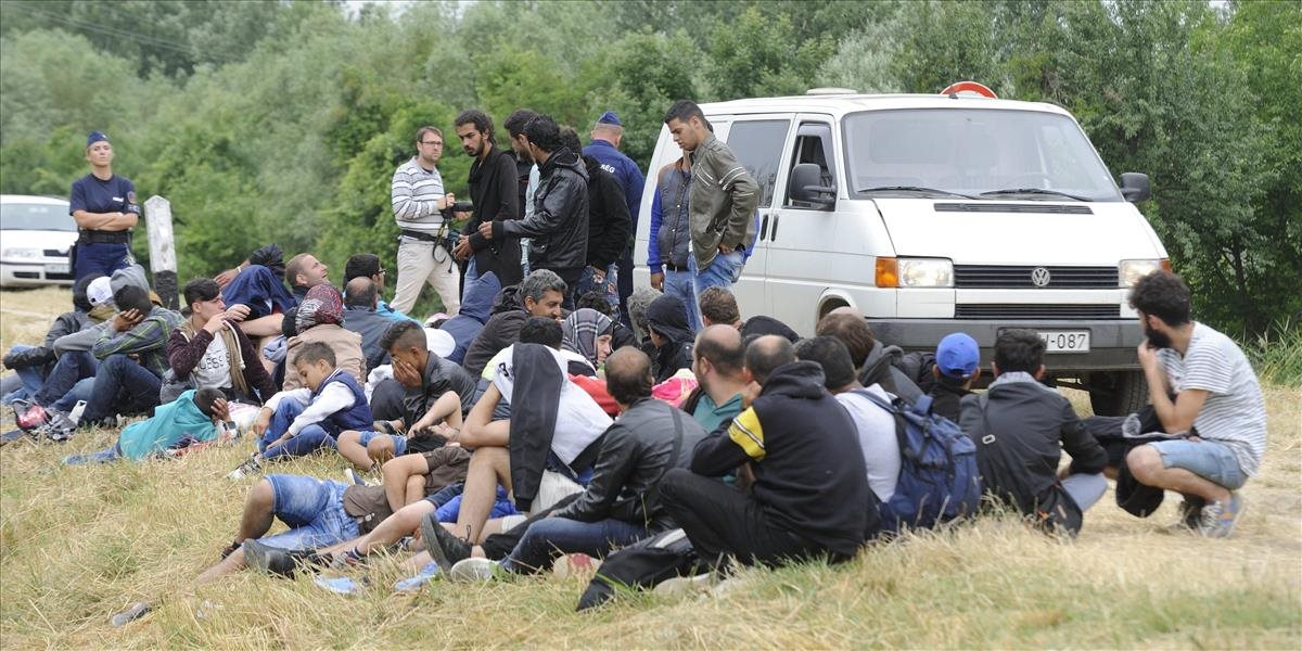 Prílev migrantov v Maďarsku neutícha, zadržali ďalších 1648 narušiteľov hraníc