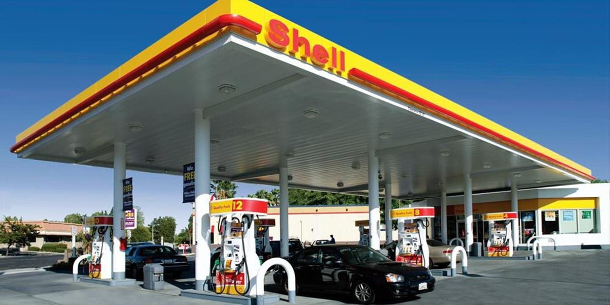 Zisk Shellu medziročne prudko klesol, firma prepustí tisícky ľudí