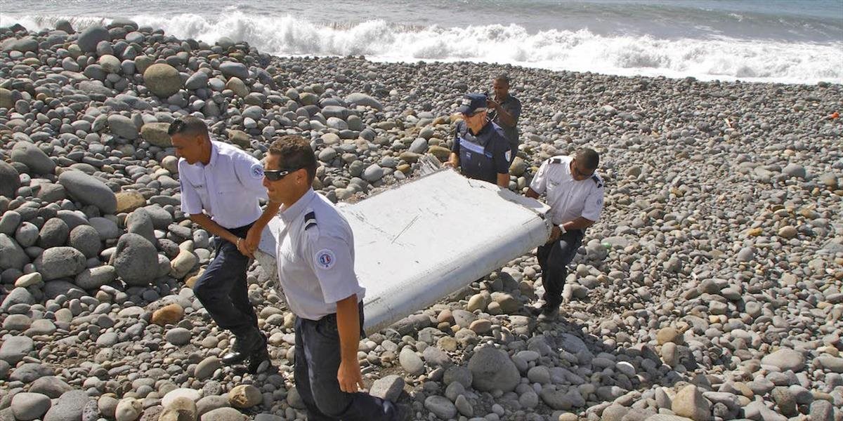 Prielom v pátraní: Objekt nájdený na Réunione takmer určite pochádza z lietadla typu Boeing 777