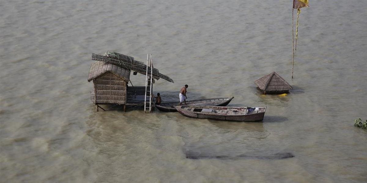 Vo Vietname zahynulo pri záplavách 22 ľudí