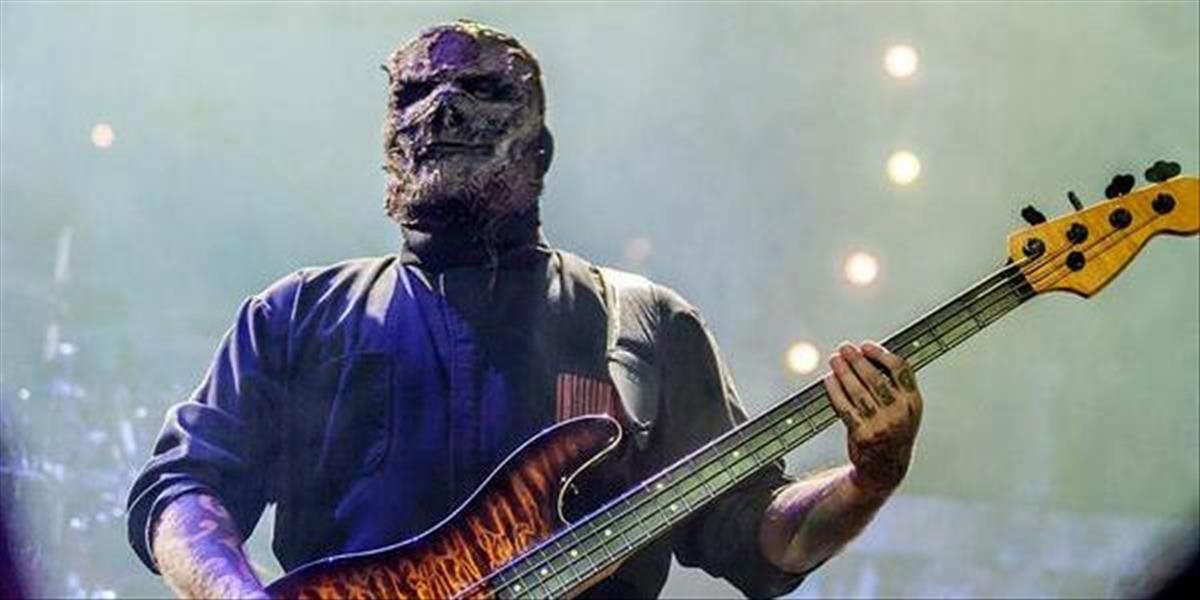 Basgitaristu kapely Slipknot skolaboval pre dehydratáciu, jeho stav sa zlepšuje