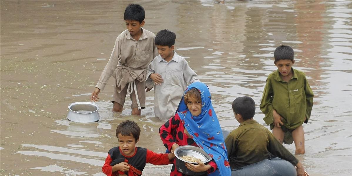 Pakistan trápia monzúnové dažde, ktoré si vyžiadali už vyše 150 mŕtvych