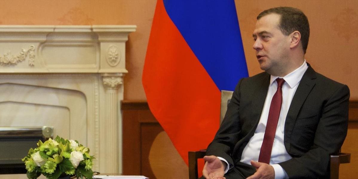 Medvedev nariadil prípravu odvetných sankcií proti nemenovaným krajinám