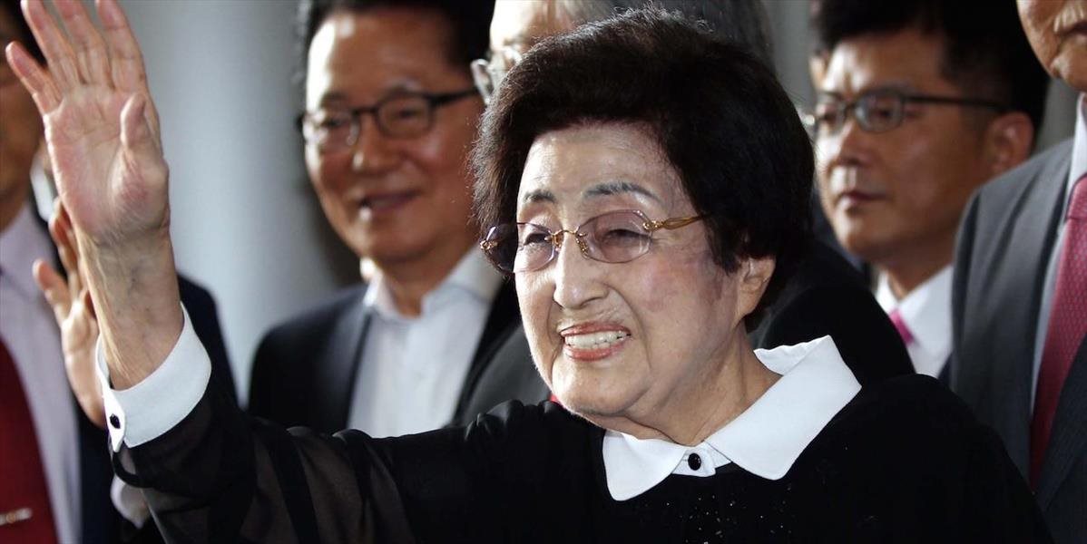 Do KĽDR pricestovala vdova po bývalom juhokórejskom prezidentovi