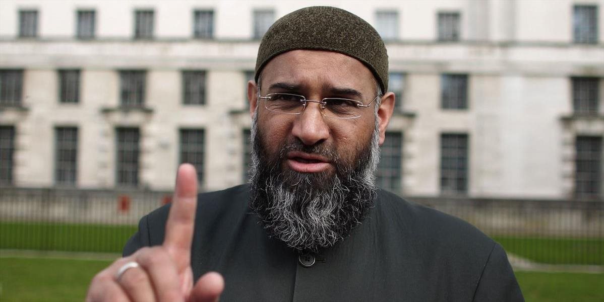 Radikálneho kazateľa obžalovali v Británii z podpory terorizmu