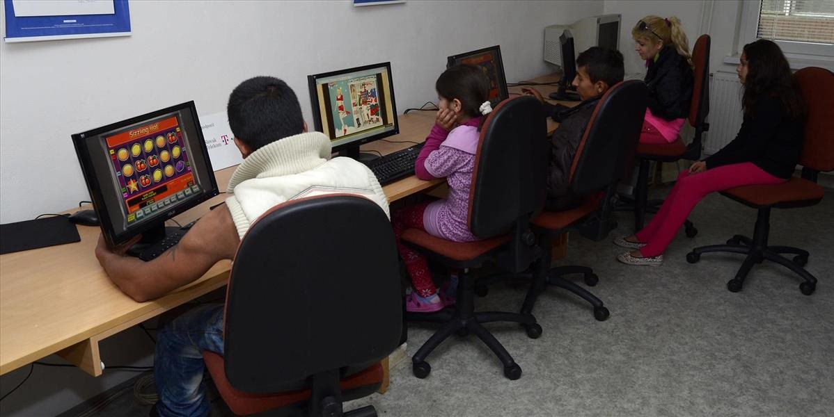 Deti z centra pre liečbu drogových závislostí trávia pri počítači 4,5 hodiny denne