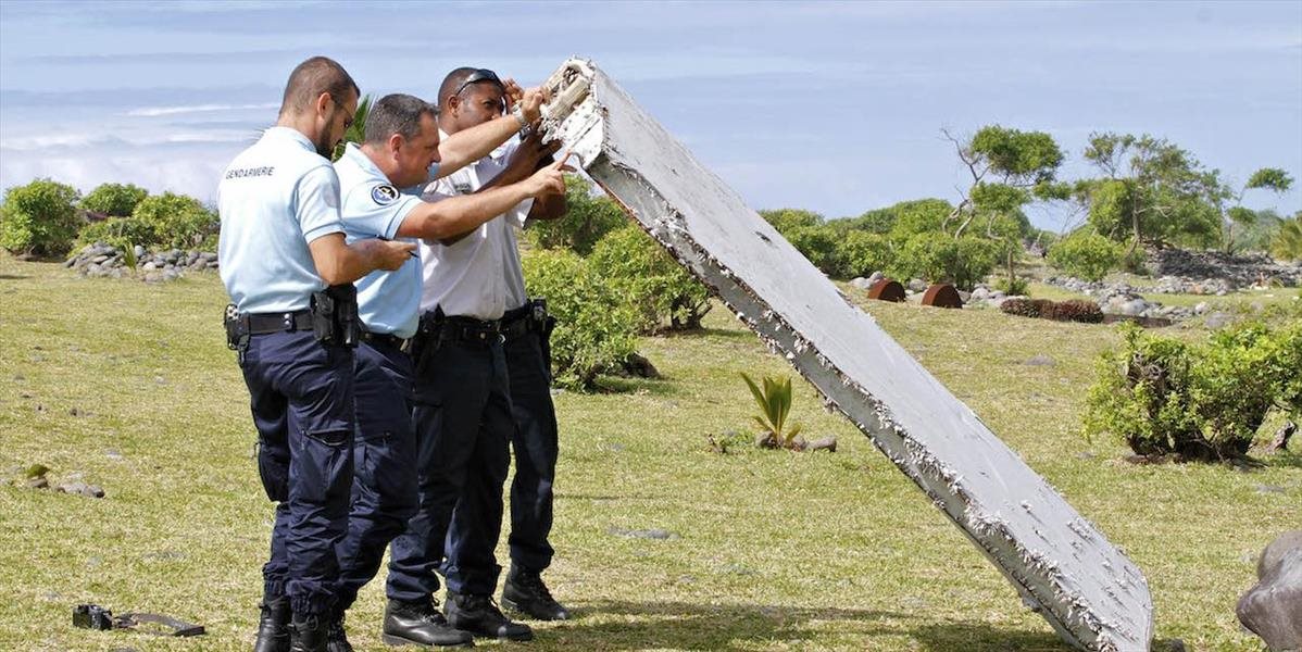 Francúzsko zintenzívni pátranie po troskách lietadla v okolí ostrova Réunion