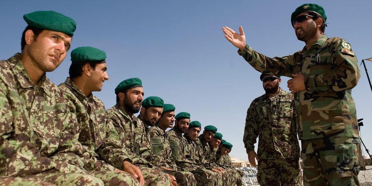 Afganská armáda a polícia prídu mesačne o 4-tisíc príslušníkov