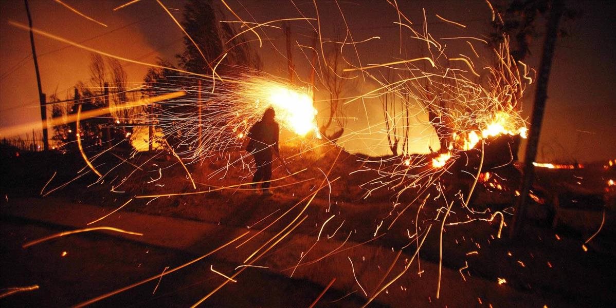 Hasiči zasahovali proti lesným požiarom v okolí Prahy a Rakovníka