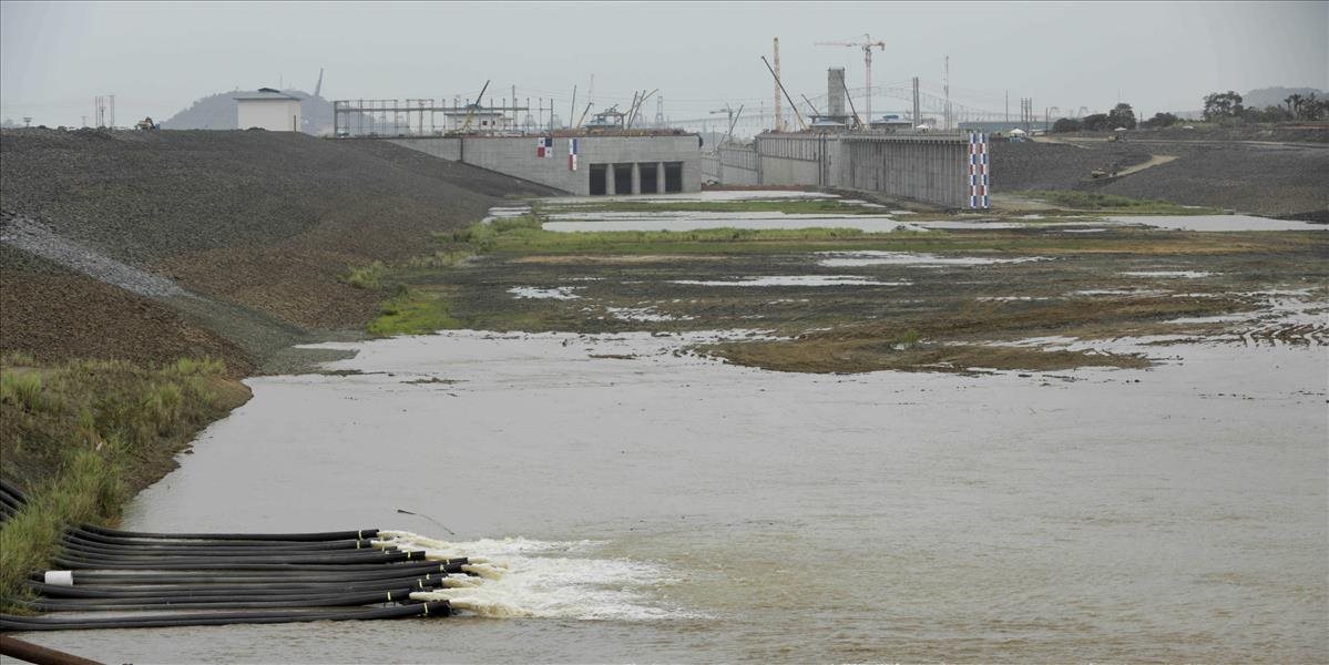 Panamský prieplav obmedzuje vstup najväčších lodí, je sucho