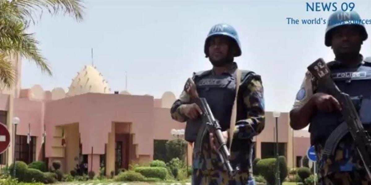 Počet potvrdených obetí po rukojemníckej dráme v Mali vzrástol na 13