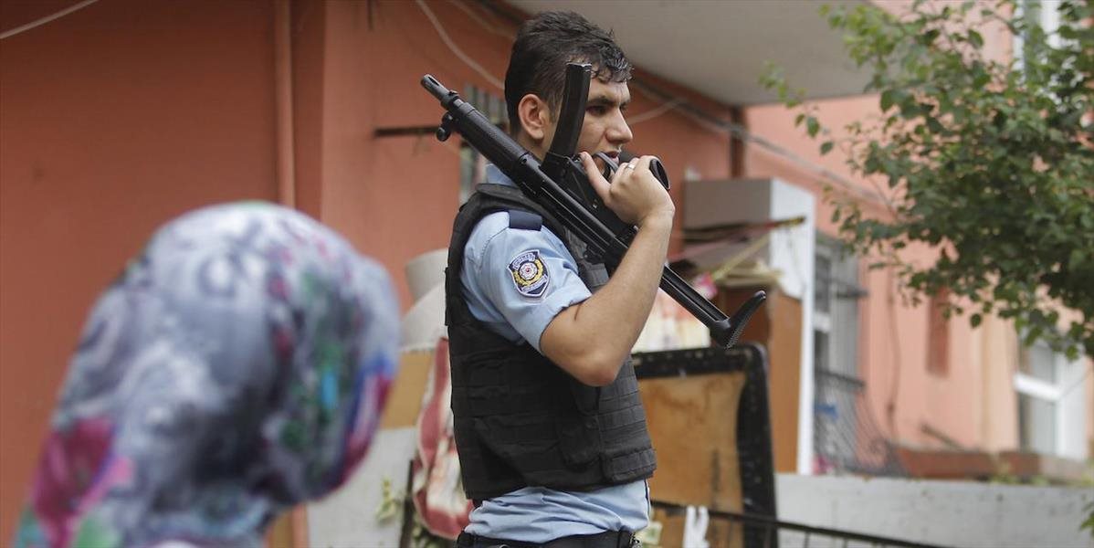 Podozrivú z útoku na americký konzulát v Istanbule zadržali, prvý útok má obete