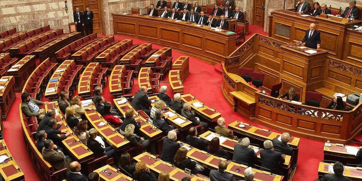 Grécky parlament by mal hlasovať o treťom úvere 13. augusta