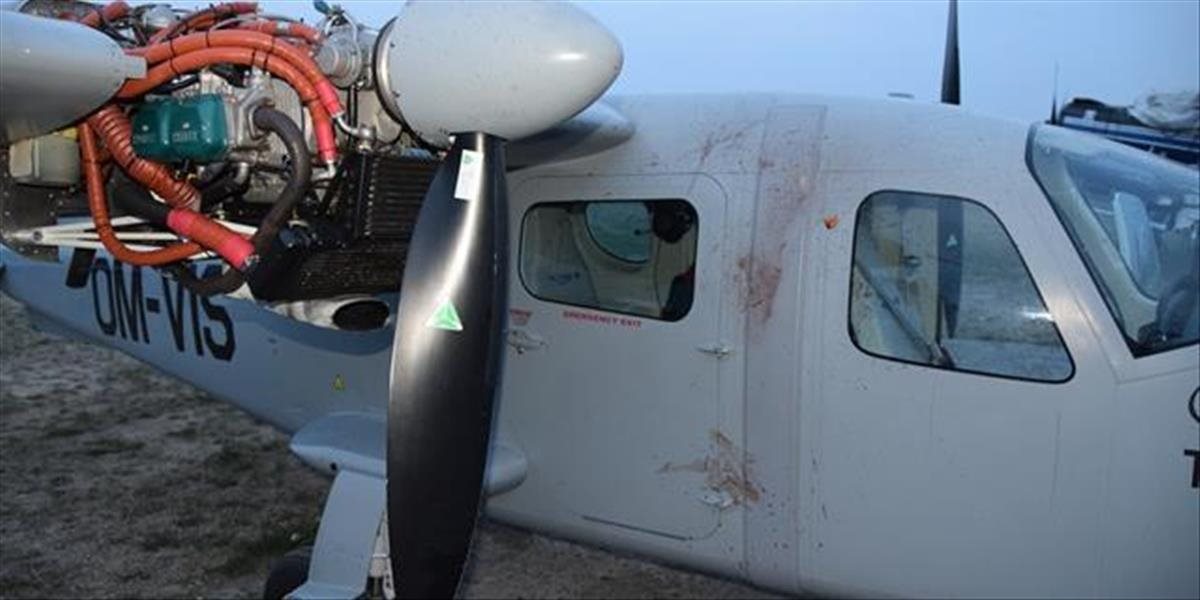 Vrtuľa lietadla odtrhla 52-ročnému mužovi ruku, pilot nafúkal 1,38 promile